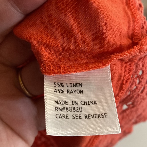 Linen crochet design top - Picture 6 of 9